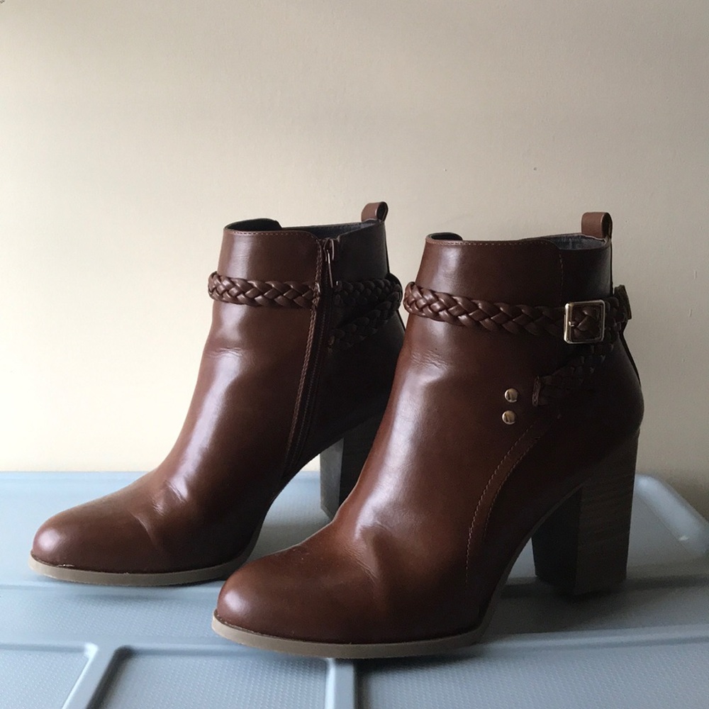 brown 4” booties